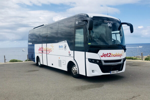 autobuses-en-menorca-jet2-holidays